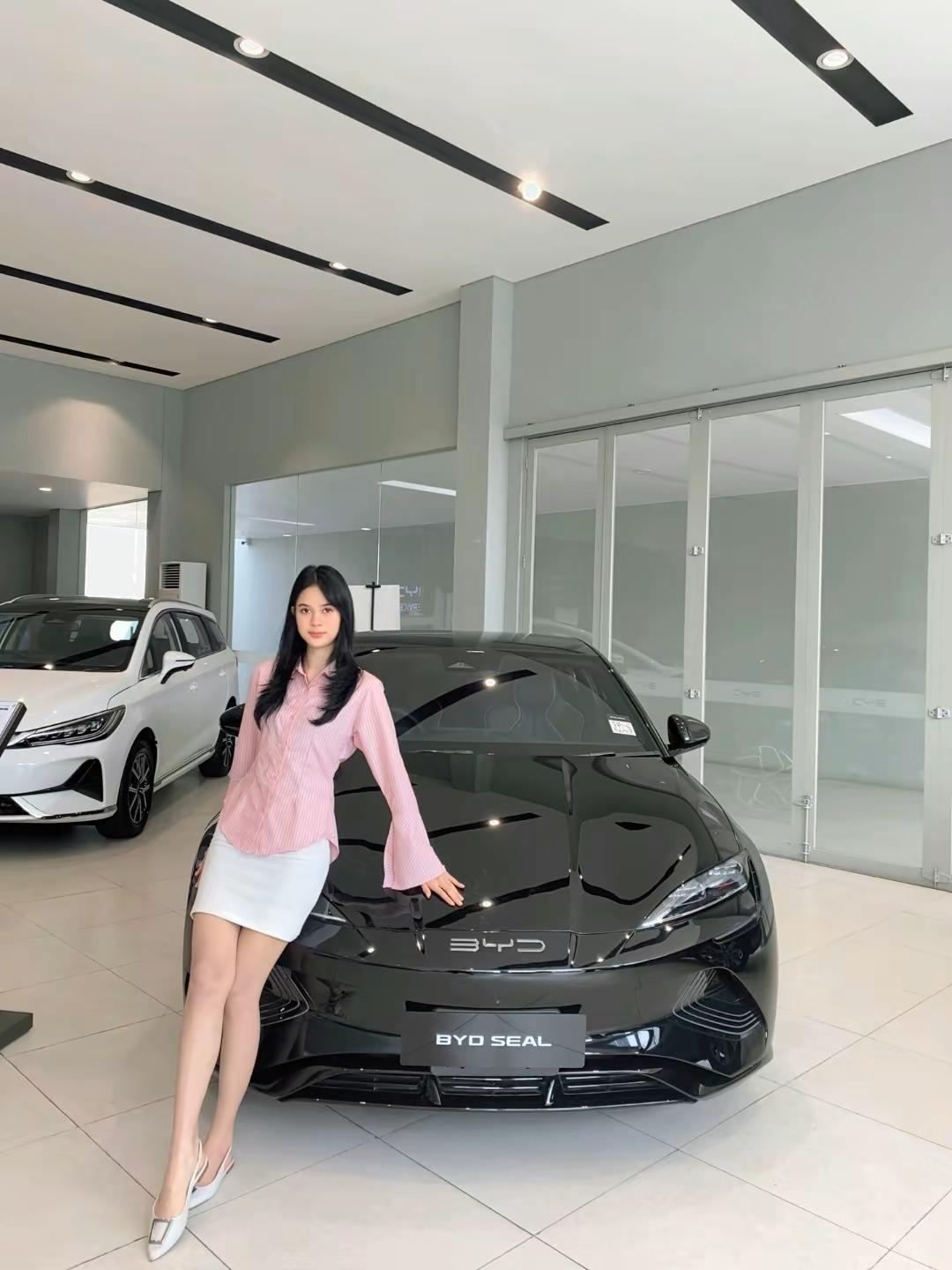 Sarah BYD Tangerang